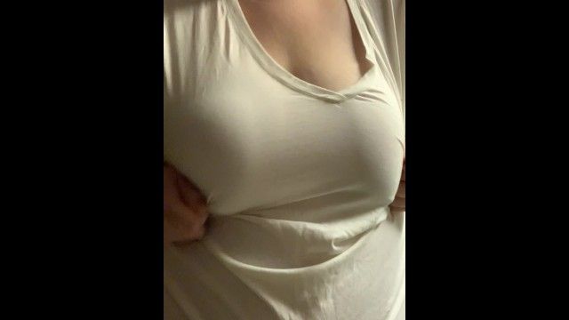 Bbw titty drop and playing with my billibongs